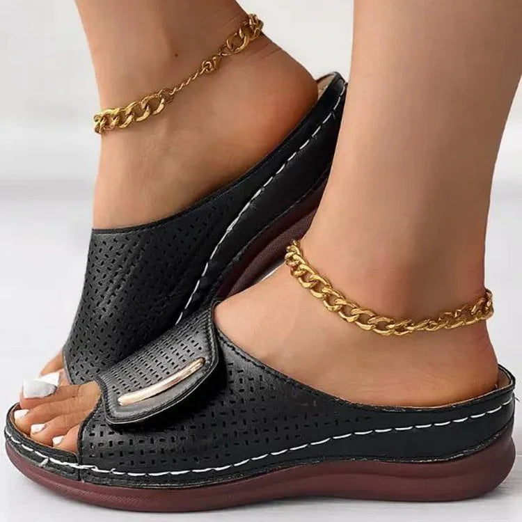 Joanna – Classic Urban Sandals